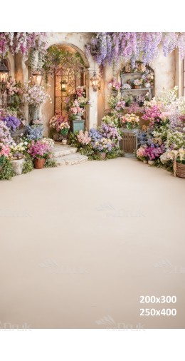 Tło fotograficzne „Romantyczny kwiatowy dziedziniec z arkadą i lampionami” | E697